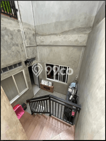 Ready to Use! Luxury House LT 150m2 Desain Elegan di Taman Meruya Ready to Use! Luxury House LT 150m2 Desain Elegan di Taman Meruya