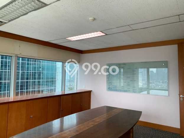 Disewakan Kantor di Kawasan Ramai Sudirman Luas 306m2 Disewakan Kantor di Kawasan Ramai Sudirman Luas 306m2