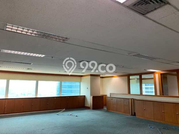 Disewakan Kantor di Kawasan Ramai Sudirman Luas 306m2 Disewakan Kantor di Kawasan Ramai Sudirman Luas 306m2