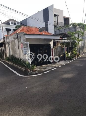For Sale! Premium House LT 148m2 Desain Elegan di Ampera For Sale! Premium House LT 148m2 Desain Elegan di Ampera