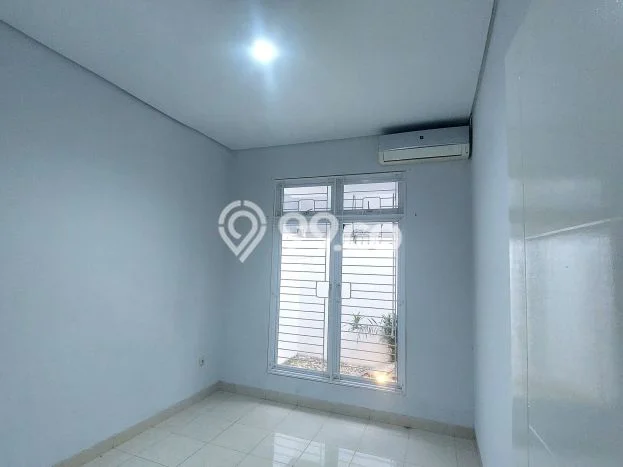 Jarang Ada! Rumah Sewa 2 Kamar Bagus Siap Huni Citra Grand Jarang Ada! Rumah Sewa 2 Kamar Bagus Siap Huni Citra Grand