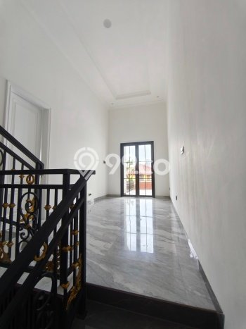 Rumah Elit Modern Tanpa Renovasi di Bintaro Tangerang Selatan Rumah Elit Modern Tanpa Renovasi di Bintaro Tangerang Selatan