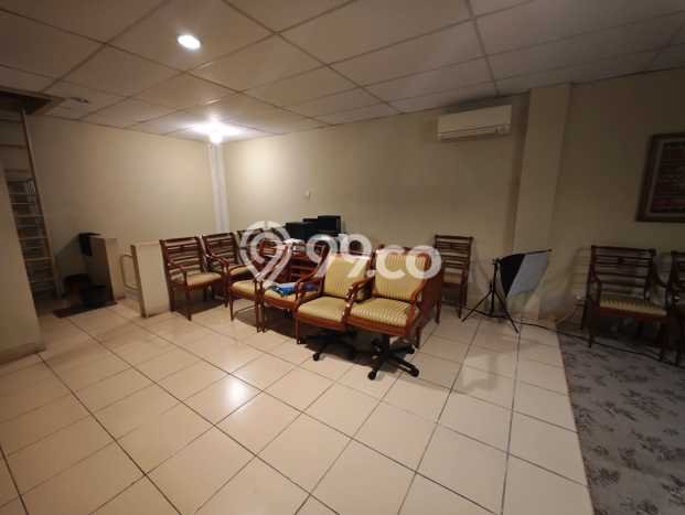 Unit Ruko Disewa Lokasi Kebon Jeruk, Jakarta Barat Spesifikasi Luas Bangunan 220m2 Unit Ruko Disewa Lokasi Kebon Jeruk, Jakarta Barat Spesifikasi Luas Bangunan 220m2