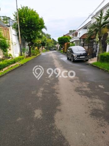 Rumah Elit Modern Tanpa Renovasi di Bintaro Tangerang Selatan Rumah Elit Modern Tanpa Renovasi di Bintaro Tangerang Selatan