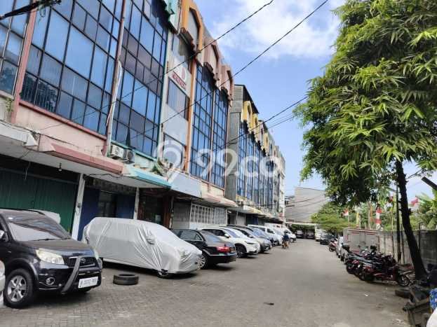Ruko Bagus Dijual LB 300m2 Lokasi Strategis Jakarta Utara Area Cocok untuk Berbisnis Ruko Bagus Dijual LB 300m2 Lokasi Strategis Jakarta Utara Area Cocok untuk Berbisnis