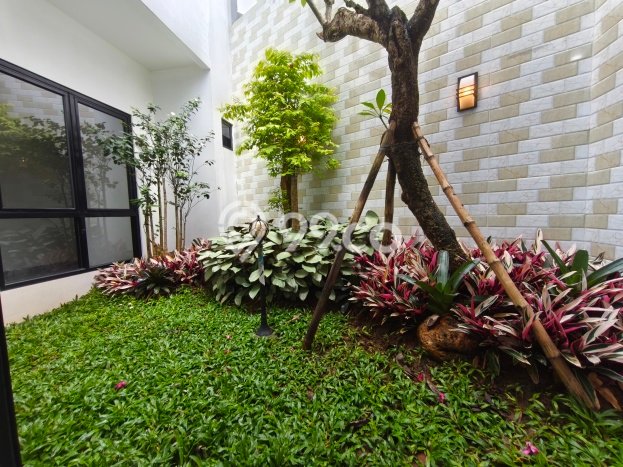 Rumah Elit Modern Tanpa Renovasi di Bintaro Tangerang Selatan Rumah Elit Modern Tanpa Renovasi di Bintaro Tangerang Selatan