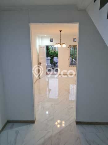Jual Rumah Strategis Bagus Punya 3 KT di Larangan Tangerang SHM Jual Rumah Strategis Bagus Punya 3 KT di Larangan Tangerang SHM