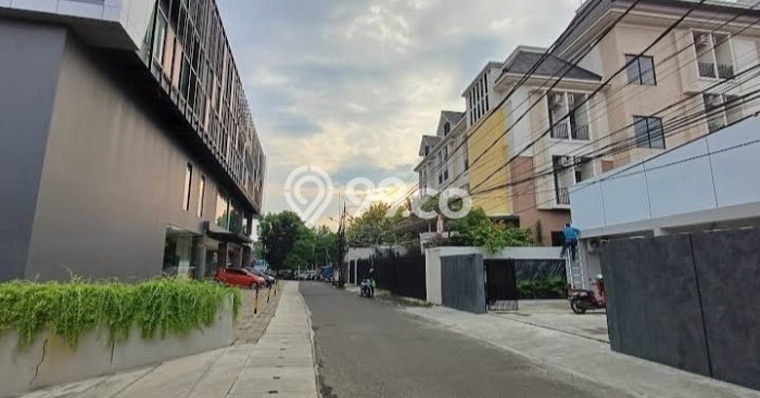 Kos-kosan Dijual di Mampang Jakarta Selatan Luas 375m2 Kos-kosan Dijual di Mampang Jakarta Selatan Luas 375m2