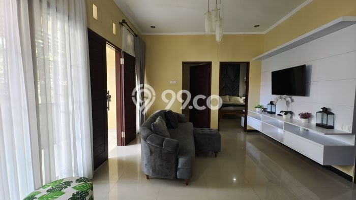 Disewakan! Rumah 3 Kamar Tidur &
3 Kamar Mandi di Jimbaran, Badung Disewakan! Rumah 3 Kamar Tidur &
3 Kamar Mandi di Jimbaran, Badung