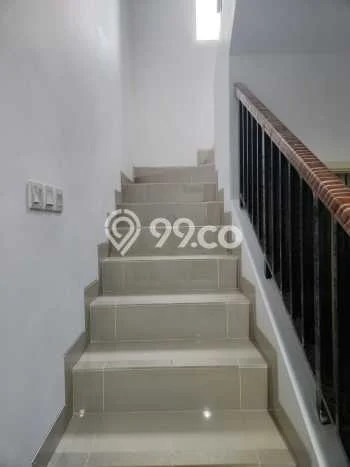 Disewakan! Rumah 2 Kamar Tidur &
2 Kamar Mandi di Gading Serpong, Tangerang Disewakan! Rumah 2 Kamar Tidur &
2 Kamar Mandi di Gading Serpong, Tangerang