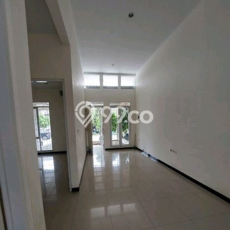 Rumah Luas Asri 2 KT Siap Pakai di Taman Kopo Indah Bandung Rumah Luas Asri 2 KT Siap Pakai di Taman Kopo Indah Bandung