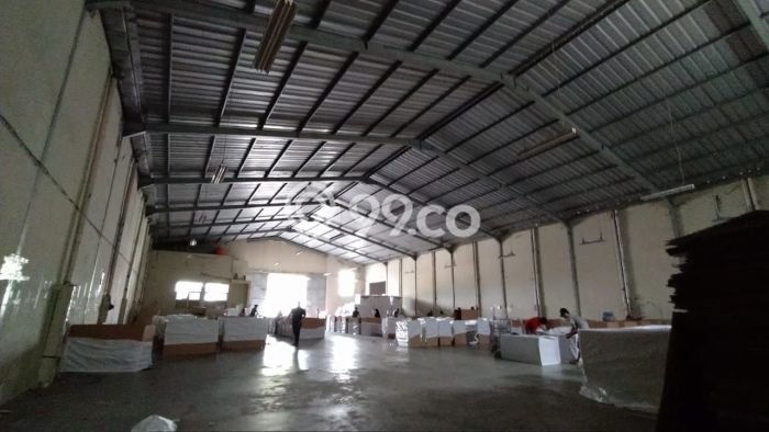 Unit Gudang disewakan di Katapang Bandung dengan LT 4927m2 / LB 1155m2 Unit Gudang disewakan di Katapang Bandung dengan LT 4927m2 / LB 1155m2