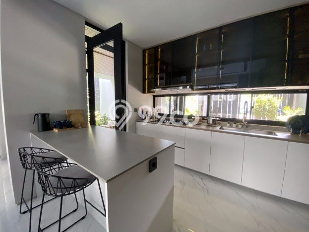Rumah Elit Modern Siap Huni di Kota Baru Parahyangan Bandung Rumah Elit Modern Siap Huni di Kota Baru Parahyangan Bandung
