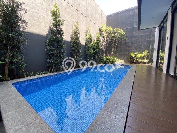 Rumah Elit Modern Siap Huni di Kota Baru Parahyangan Bandung Rumah Elit Modern Siap Huni di Kota Baru Parahyangan Bandung
