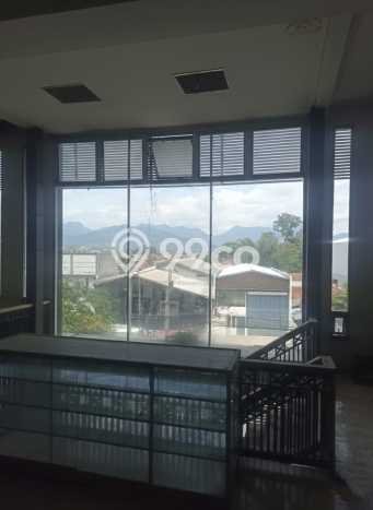 Ruko Disewa di Bandung dengan LB 2200m2 Area Komersial Ramai Ruko Disewa di Bandung dengan LB 2200m2 Area Komersial Ramai