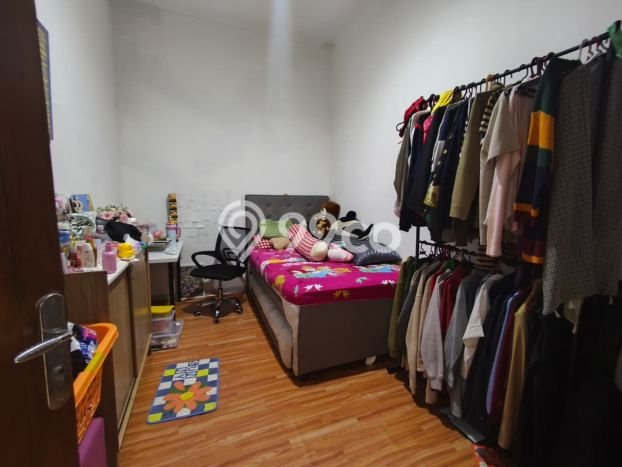 Hunian Elit LB 300m2 Siap Huni Desain Elegan di Mekar Wangi, Bandung Hunian Elit LB 300m2 Siap Huni Desain Elegan di Mekar Wangi, Bandung