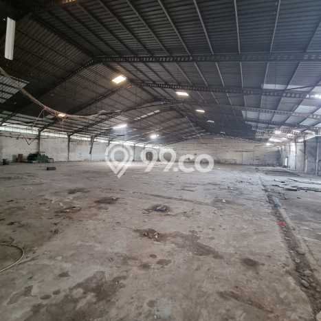 Disewakan Gudang di Kawasan Ramai Cimahi Luas 6500m2 Disewakan Gudang di Kawasan Ramai Cimahi Luas 6500m2