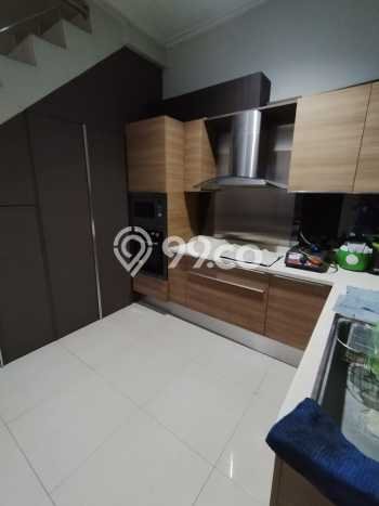 Lokasi strategis! Rumah siap pakai dikontrakkan di Batununggal LB 400m2 Lokasi strategis! Rumah siap pakai dikontrakkan di Batununggal LB 400m2
