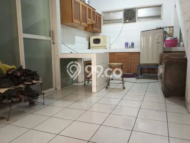 Rumah sewa siap pakai 6 Kamar Tidur di Ciumbuleuit, Bandung Rumah sewa siap pakai 6 Kamar Tidur di Ciumbuleuit, Bandung