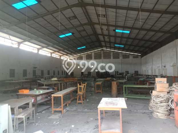 Gudang Disewa di Bandung dengan LB 1000m2 Area Komersial Ramai Gudang Disewa di Bandung dengan LB 1000m2 Area Komersial Ramai