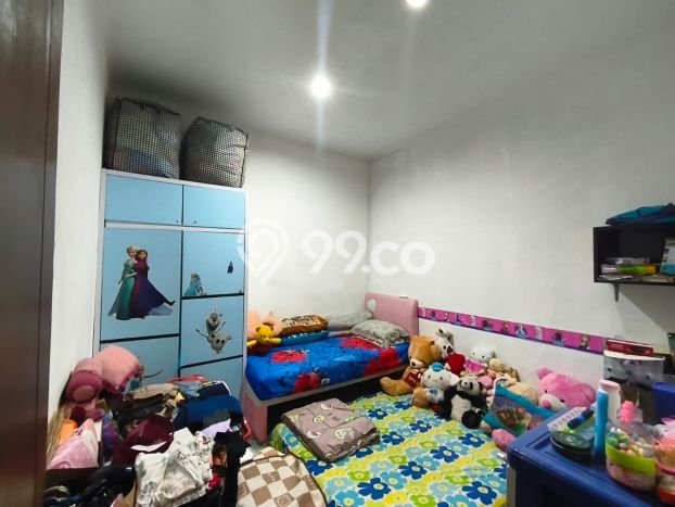 Hunian Elit LB 300m2 Siap Huni Desain Elegan di Mekar Wangi, Bandung Hunian Elit LB 300m2 Siap Huni Desain Elegan di Mekar Wangi, Bandung