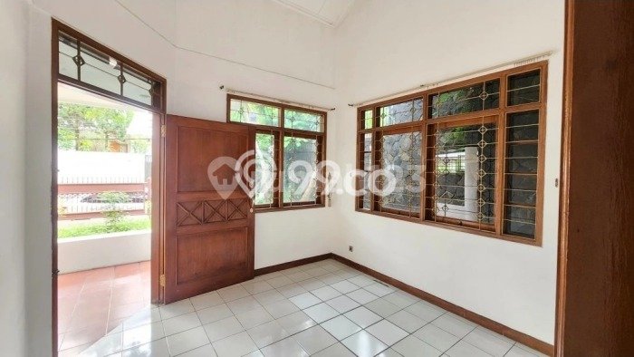 Disewakan! Rumah 6 Kamar Tidur &
4 Kamar Mandi di Pasteur, Bandung Disewakan! Rumah 6 Kamar Tidur &
4 Kamar Mandi di Pasteur, Bandung
