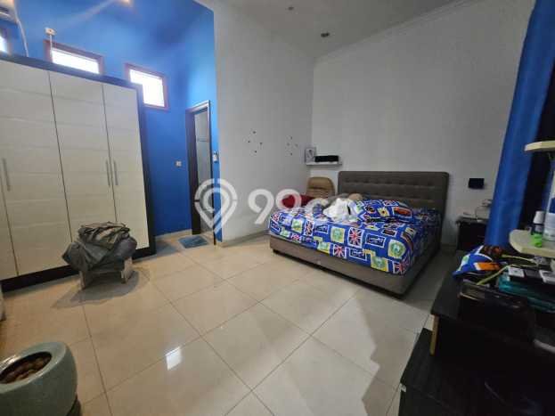 Rumah Luxury Modern Tanpa Renovasi di Singgasana Bandung Rumah Luxury Modern Tanpa Renovasi di Singgasana Bandung