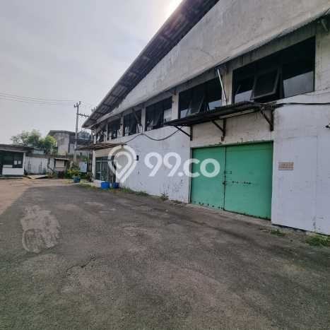 Disewakan Gudang di Kawasan Ramai Cimahi Luas 6500m2 Disewakan Gudang di Kawasan Ramai Cimahi Luas 6500m2