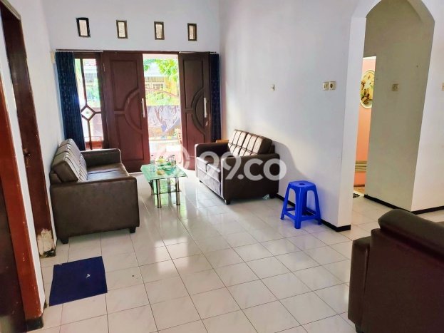 Rumah Modern 3 KT di Buring Malang Semi Furnished Rumah Modern 3 KT di Buring Malang Semi Furnished