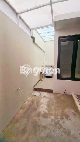 Rumah Modern 2 KT LT 105m2 di Tidar Rumah Modern 2 KT LT 105m2 di Tidar