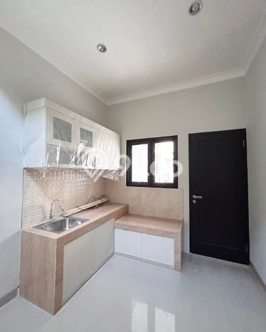 Rumah Strategis Modern Lb 135m2 di Blimbing, Malang Rumah Strategis Modern Lb 135m2 di Blimbing, Malang
