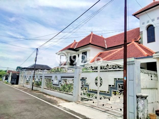 Dijual Rumah Elit Exclusive di Singosari, Malang Dijual Rumah Elit Exclusive di Singosari, Malang