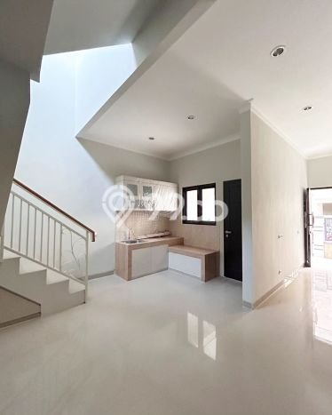 Rumah Strategis Modern Lb 135m2 di Blimbing, Malang Rumah Strategis Modern Lb 135m2 di Blimbing, Malang