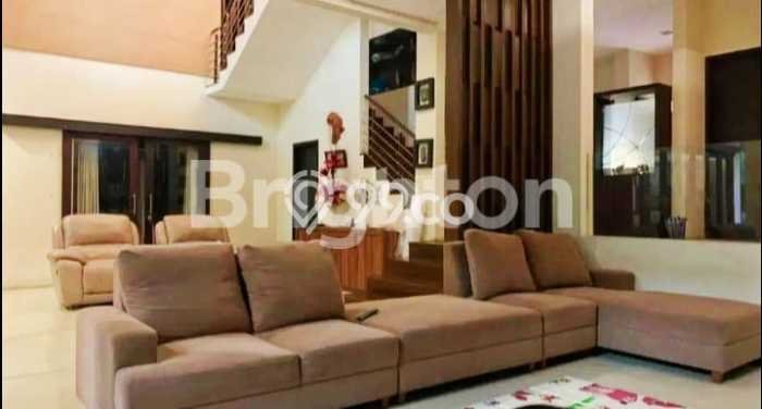 Siap Huni Rumah Mewah 5 Kamar di Lowokwaru Dekat ke Mana Saja Siap Huni Rumah Mewah 5 Kamar di Lowokwaru Dekat ke Mana Saja