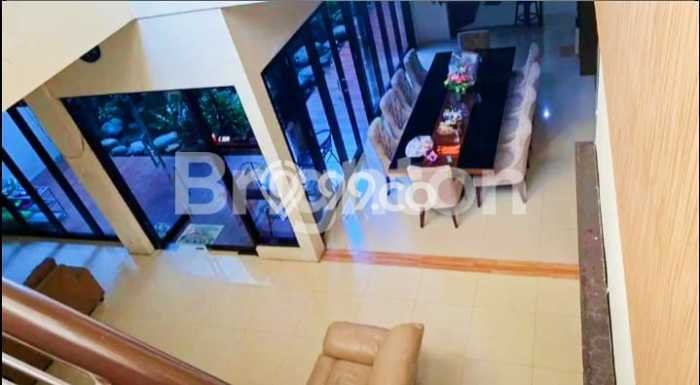 Siap Huni Rumah Mewah 5 Kamar di Lowokwaru Dekat ke Mana Saja Siap Huni Rumah Mewah 5 Kamar di Lowokwaru Dekat ke Mana Saja