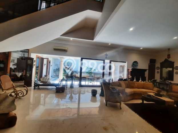 Dijual Hunian Mewah dengan Fasilitas Sekitar Komplit di Kebayoran Baru, Jakarta Selatan Dijual Hunian Mewah dengan Fasilitas Sekitar Komplit di Kebayoran Baru, Jakarta Selatan