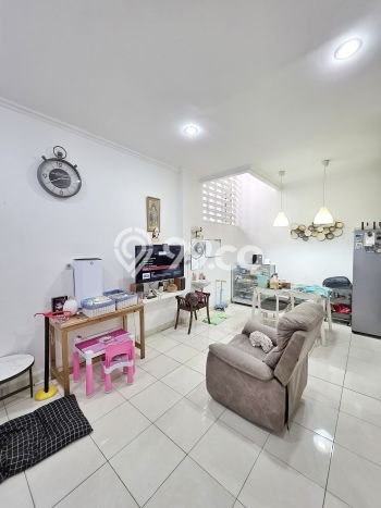 Jual Rumah Strategis Bagus Punya 2 KT di Serpong Tangerang Selatan SHM Jual Rumah Strategis Bagus Punya 2 KT di Serpong Tangerang Selatan SHM