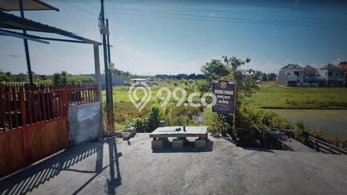 LOKASI STRATEGIS! Gudang di , Luas 300m2m², Kawasan Berkembang, Siap Operasional LOKASI STRATEGIS! Gudang di , Luas 300m2m², Kawasan Berkembang, Siap Operasional