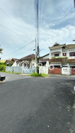 Dijual Rumah 2 Kamar Lokasi Ideal Nyaman dan Strategis di Denpasar Utara Dijual Rumah 2 Kamar Lokasi Ideal Nyaman dan Strategis di Denpasar Utara