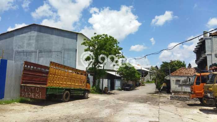 Unit Gudang Disewakan di Ubung Kaja di Area Ramai & Strategis Unit Gudang Disewakan di Ubung Kaja di Area Ramai & Strategis