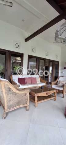 Disewakan! Rumah 3 Kamar Tidur &
4 Kamar Mandi di Nusa Dua, Badung Disewakan! Rumah 3 Kamar Tidur &
4 Kamar Mandi di Nusa Dua, Badung
