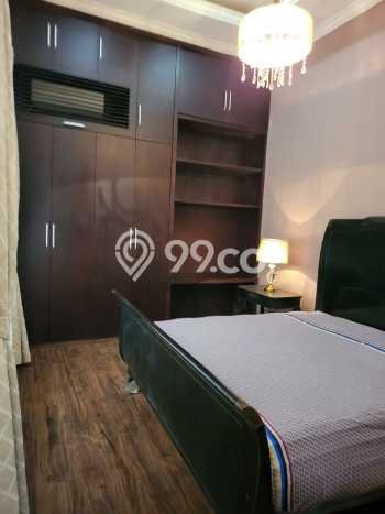HUNIAN IMPIAN! Rumah di Kebayoran Baru, 4 KT, Free Macet, LT 220m² LB 300m² HUNIAN IMPIAN! Rumah di Kebayoran Baru, 4 KT, Free Macet, LT 220m² LB 300m²