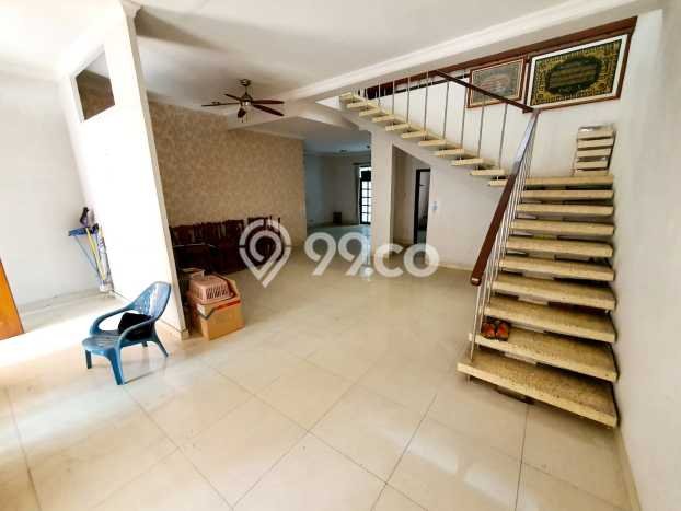 Rumah Lingkungan Nyaman di Kebayoran Baru, Jakarta Selatan, Luas 209m² LB 200m² Rumah Lingkungan Nyaman di Kebayoran Baru, Jakarta Selatan, Luas 209m² LB 200m²