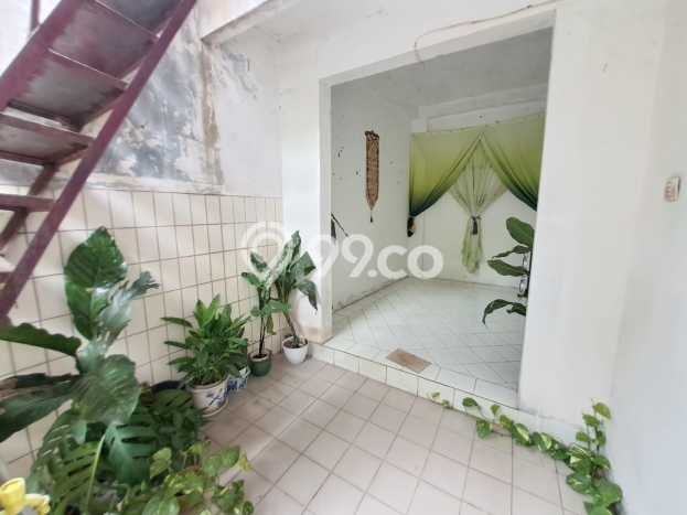 Siap Huni Rumah Mewah 15 Kamar di Beji Dekat ke Mana Pun Siap Huni Rumah Mewah 15 Kamar di Beji Dekat ke Mana Pun