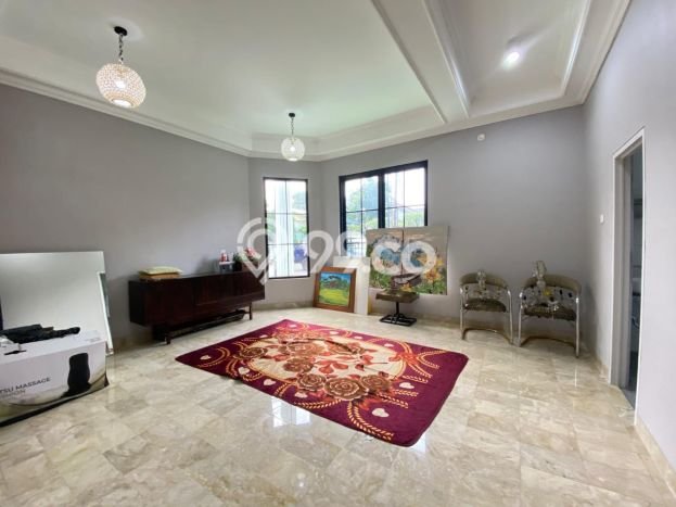 Hunian Mewah Siap Huni LT 180m2 di Cinere, Depok Hunian Mewah Siap Huni LT 180m2 di Cinere, Depok