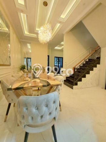 Rumah Bagus Siap Huni Di Jagakarsa Luas 250m2 Aman Rumah Bagus Siap Huni Di Jagakarsa Luas 250m2 Aman