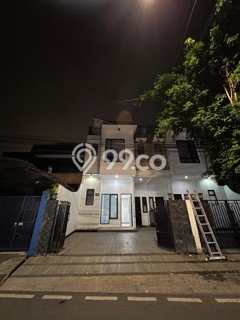 LOKASI PREMIUM! Rumah area Kalibata, 3 KT, Lingkungan Tenang, LT 78m² Bangunan 100m² LOKASI PREMIUM! Rumah area Kalibata, 3 KT, Lingkungan Tenang, LT 78m² Bangunan 100m²