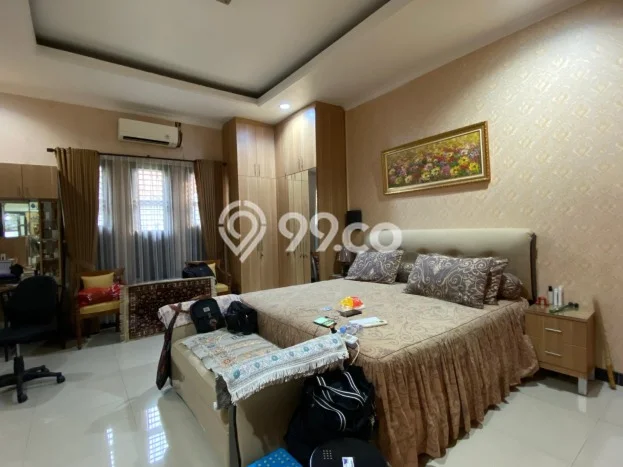 Dijual Rumah 4 Kamar Lokasi Ideal Bagus dan Strategis di Jagakarsa Dijual Rumah 4 Kamar Lokasi Ideal Bagus dan Strategis di Jagakarsa