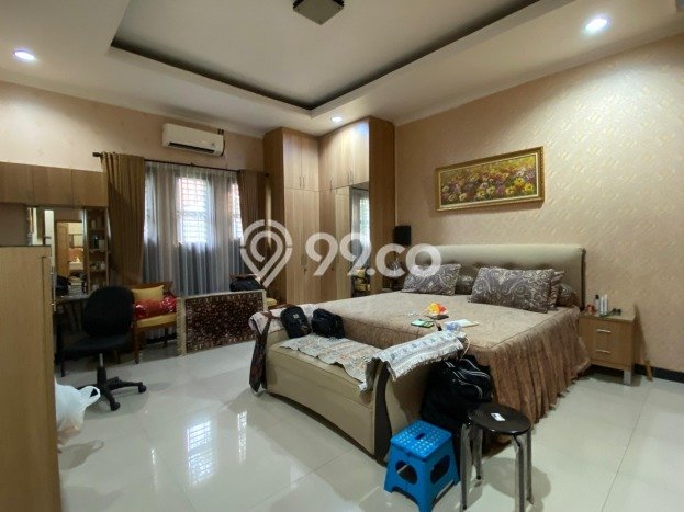 Dijual Rumah 4 Kamar Lokasi Ideal Bagus dan Strategis di Jagakarsa Dijual Rumah 4 Kamar Lokasi Ideal Bagus dan Strategis di Jagakarsa
