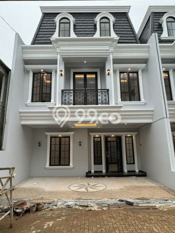 Siap Huni Rumah Mewah 4 Kamar di Jagakarsa Dekat ke Mana Pun Siap Huni Rumah Mewah 4 Kamar di Jagakarsa Dekat ke Mana Pun